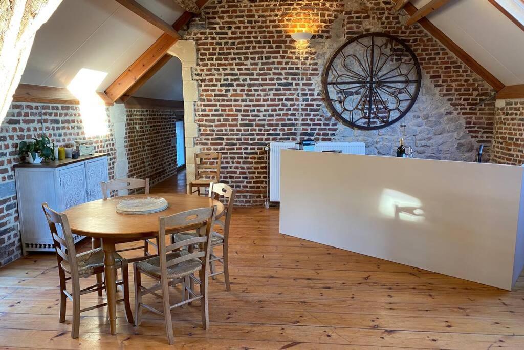 Charmant Appartement Dans Une Ancienne Ferme Nivelles Ngoại thất bức ảnh
